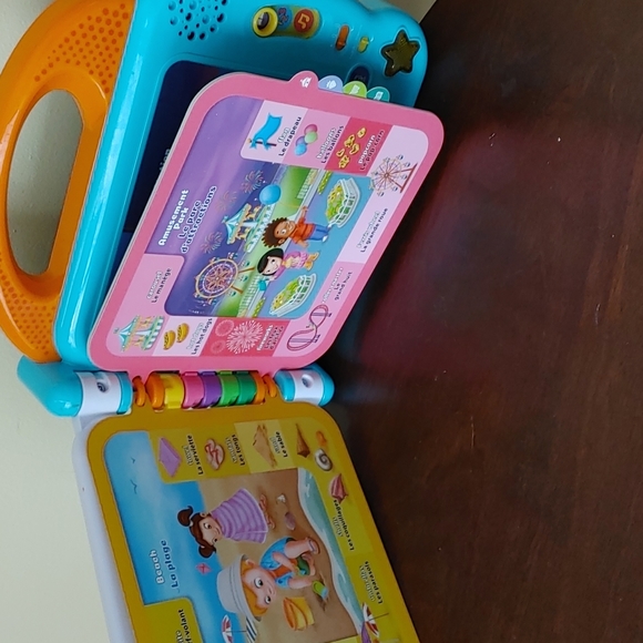 Bilangual 100 Words About Places I Go by LeapFrog - Picture 2 of 5